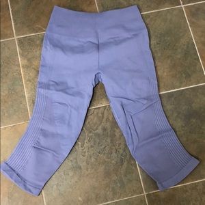 Lululemon Cropped Textured Leggings